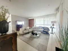 Casa de Condomínio com 5 Quartos para alugar, 550m² no Nonoai, Porto Alegre - Foto 3