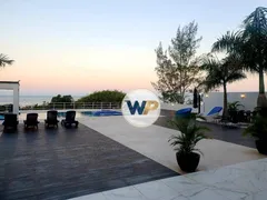 Casa com 6 Quartos para alugar, 1200m² no Praia do Estaleiro, Balneário Camboriú - Foto 2