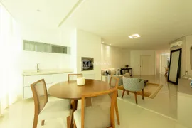 Apartamento com 3 Quartos para alugar, 131m² no Centro, Balneário Camboriú - Foto 6