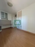 Apartamento com 3 Quartos para alugar, 168m² no Martins, Uberlândia - Foto 4