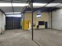Galpão / Depósito / Armazém para alugar, 270m² no Cachoeirinha, Belo Horizonte - Foto 4
