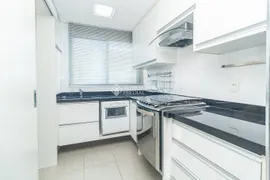 Apartamento com 2 Quartos para alugar, 100m² no Auxiliadora, Porto Alegre - Foto 9