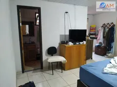 Sobrado com 3 Quartos à venda, 162m² no Vila Torres I, Campo Largo - Foto 8