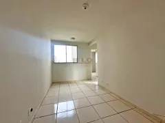 Apartamento com 2 Quartos para alugar, 61m² no Jardim Aclimação, Maringá - Foto 2