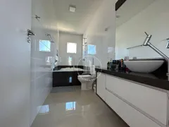 Casa com 3 Quartos à venda, 220m² no Ponta de Baixo, São José - Foto 29