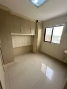 Apartamento com 3 Quartos para alugar, 73m² no Pina, Recife - Foto 4
