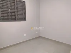 Casa com 3 Quartos à venda, 140m² no Jardim Gurilândia, Taubaté - Foto 9