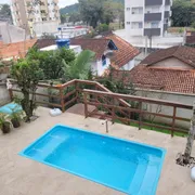 Casa com 3 Quartos à venda, 230m² no Atiradores, Joinville - Foto 2
