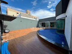 Casa com 3 Quartos à venda, 340m² no Brasil, Uberlândia - Foto 2