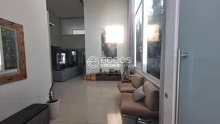 Casa de Condomínio com 3 Quartos à venda, 250m² no Nova Uberlandia, Uberlândia - Foto 2