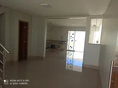 Casa com 3 Quartos à venda, 182m² no Village Veneza, Goiânia - Foto 3