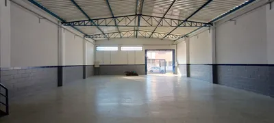 Galpão / Depósito / Armazém para alugar, 240m² no Urb Salto de São José, Salto - Foto 3