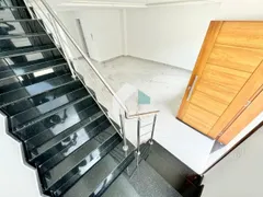 Sobrado com 3 Quartos à venda, 120m² no Tingui, Curitiba - Foto 2