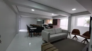 Apartamento com 2 Quartos à venda, 58m² no Cinquentenário, Caxias do Sul - Foto 1