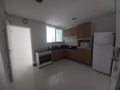 Apartamento com 3 Quartos à venda, 150m² no Vila Nova, Cabo Frio - Foto 3