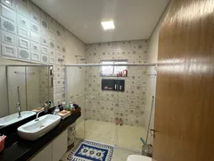 Casa de Condomínio com 3 Quartos à venda, 284m² no Condomínio Parque dos Cisnes, Goiânia - Foto 1
