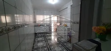 Sobrado com 3 Quartos à venda, 180m² no Primeiro de Maio, Jacareí - Foto 1