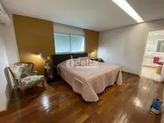 Casa com 4 Quartos à venda, 362m² no Morada da Colina, Uberlândia - Foto 9