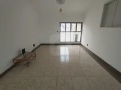 Sobrado com 4 Quartos para alugar, 425m² no Vigilato Pereira, Uberlândia - Foto 15