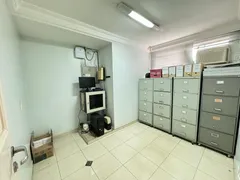 Casa Comercial com 11 Quartos para alugar, 328m² no Setor Sul, Goiânia - Foto 37