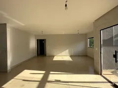 Casa com 3 Quartos à venda, 133m² no Ilda, Aparecida de Goiânia - Foto 3