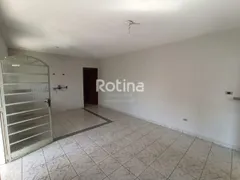 Casa de Condomínio com 2 Quartos à venda, 240m² no Santa Mônica, Uberlândia - Foto 1