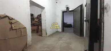 Galpão / Depósito / Armazém com 4 Quartos à venda, 1800m² no Santo Cristo, Rio de Janeiro - Foto 2