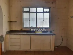 Casa Comercial com 3 Quartos para alugar, 298m² no Vila Marli, São Bernardo do Campo - Foto 2