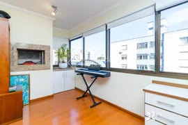 Apartamento com 2 Quartos à venda, 73m² no Passo da Areia, Porto Alegre - Foto 2