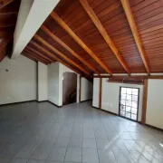 Casa com 3 Quartos para alugar, 225m² no Boa Vista, Curitiba - Foto 44