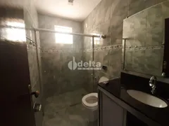 Casa com 3 Quartos à venda, 200m² no Jardim Finotti, Uberlândia - Foto 10