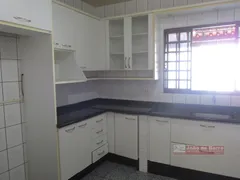 Sobrado com 3 Quartos para alugar, 152m² no São Vicente, Londrina - Foto 14