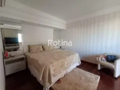 Casa de Condomínio com 4 Quartos para alugar, 315m² no Morada da Colina, Uberlândia - Foto 11