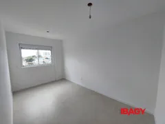 Apartamento com 2 Quartos para alugar, 68m² no Coloninha, Florianópolis - Foto 8