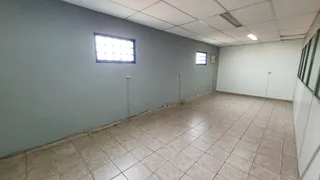 Galpão / Depósito / Armazém para alugar, 240m² no Residencial São Paulo, Jacareí - Foto 16