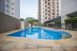 Apartamento com 2 Quartos à venda, 69m² no Passo da Areia, Porto Alegre - Foto 18