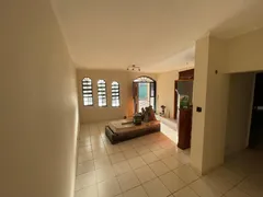 Casa com 4 Quartos à venda, 255m² no Jardim Califórnia, Ribeirão Preto - Foto 2