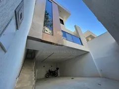Casa com 3 Quartos à venda, 187m² no Santa Rosa, Belo Horizonte - Foto 1