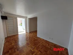 Conjunto Comercial / Sala para alugar, 200m² no Coqueiros, Florianópolis - Foto 14