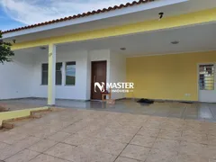 Casa com 3 Quartos à venda, 238m² no Jardim Acapulco, Marília - Foto 2