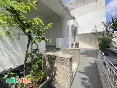 Casa com 4 Quartos à venda, 278m² no Carlos Prates, Belo Horizonte - Foto 4