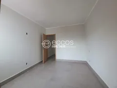 Casa com 3 Quartos à venda, 75m² no Laranjeiras, Uberlândia - Foto 6