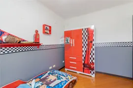 Sobrado com 3 Quartos à venda, 200m² no Capão da Imbuia, Curitiba - Foto 23