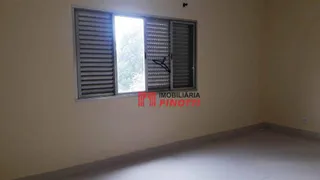 Casa Comercial com 3 Quartos para alugar, 180m² no Baeta Neves, São Bernardo do Campo - Foto 9