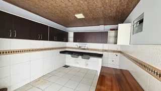 Casa com 3 Quartos para alugar, 200m² no Dom Pedro I, Manaus - Foto 6