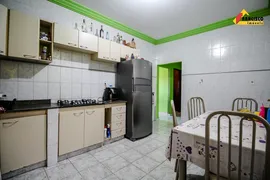 Casa com 3 Quartos à venda, 96m² no Belvedere, Divinópolis - Foto 3