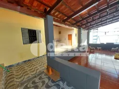 Casa com 3 Quartos à venda, 180m² no Granada, Uberlândia - Foto 10