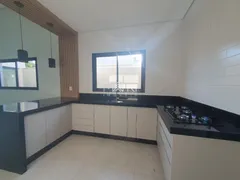 Casa de Condomínio com 3 Quartos à venda, 201m² no Condomínio Buona Vita, Araraquara - Foto 3