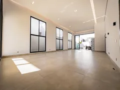 Casa de Condomínio com 4 Quartos à venda, 272m² no Jardim Versailles, Uberlândia - Foto 1