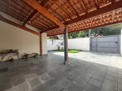 Casa com 3 Quartos à venda, 250m² no Jardim Satélite, São José dos Campos - Foto 2